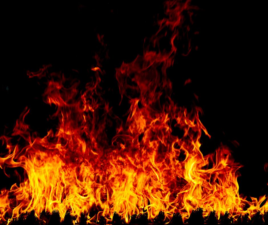 Incendio di un autotreno sulla A1 provoca traffico in tilt verso Milano