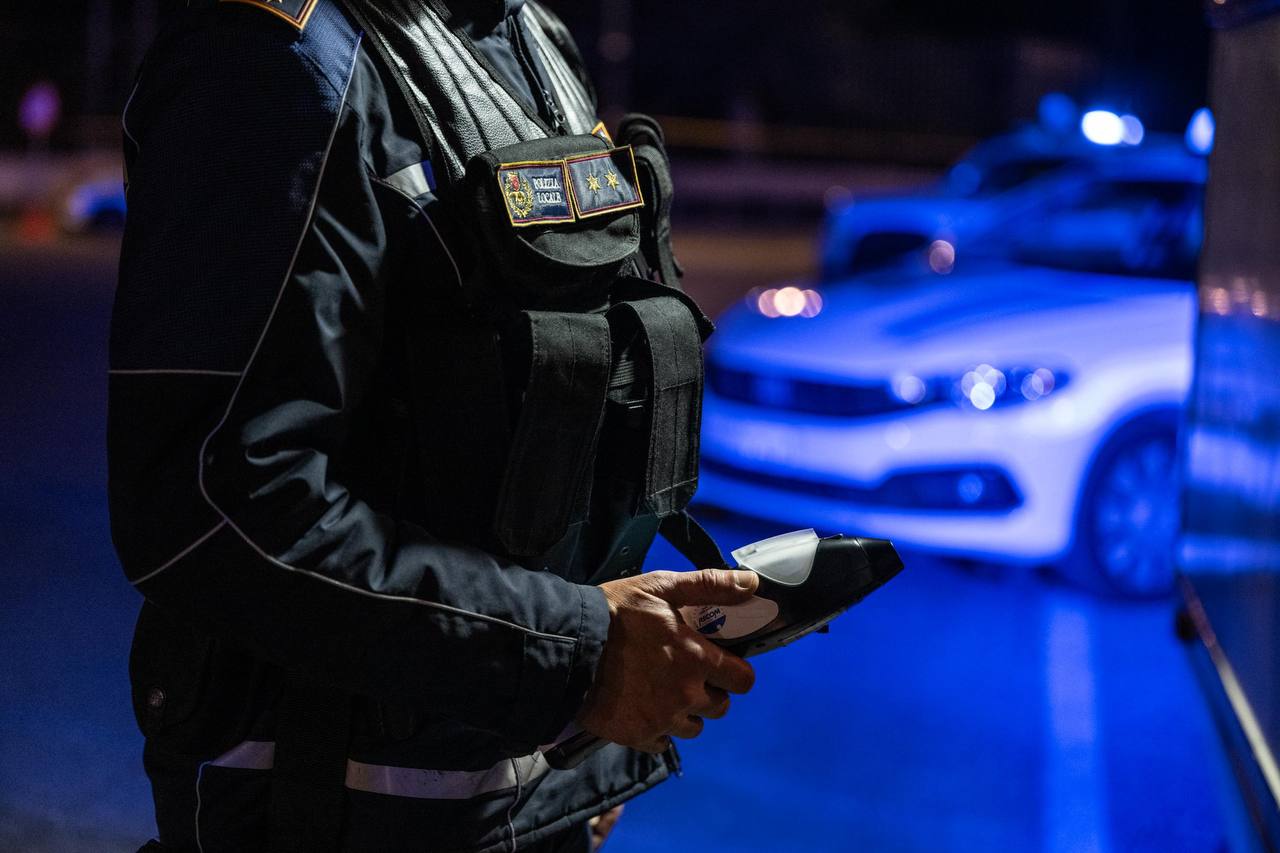 Controlli, due espulsioni e una sanzione da mille euro