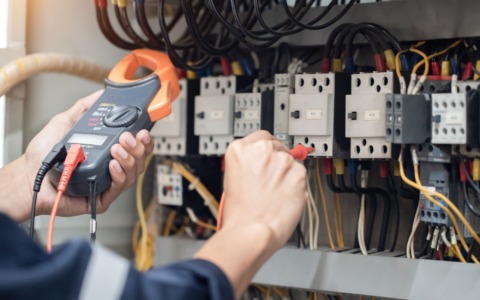 A Lodi corso gratuito per formare nuovi elettricisti